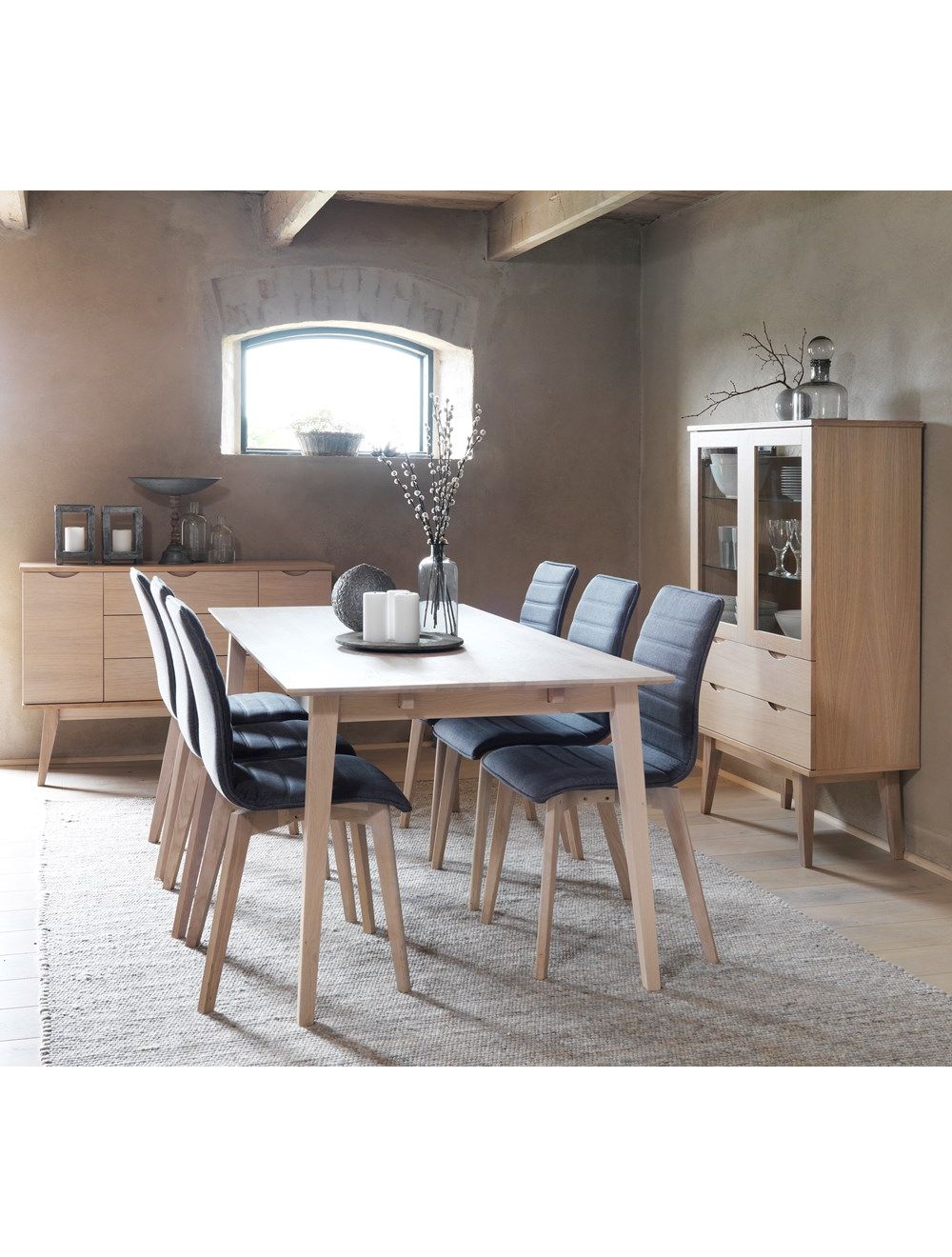 Filippa Ruokapoyta 180cm Tammi Kalusteheinoset Oy Filippa Ruokapoyta 180cm Tammi Kalusteheinoset Oy