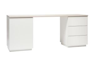 Hiipakka Anton työpöytä